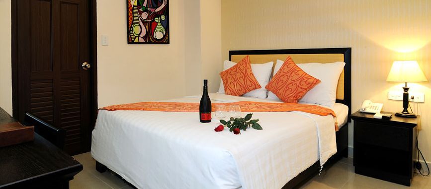 ฮวงงัน โฮเทล แอนด์ สวีท - ใจกลางเมือง Hotel โฮจิมินห์ซิตี้ ภายนอก รูปภาพ